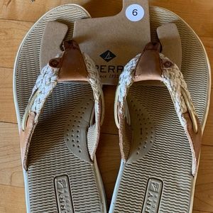 NEW! Sperry, Parrotfish Thong Sandals, Sahara Gold, Size 6